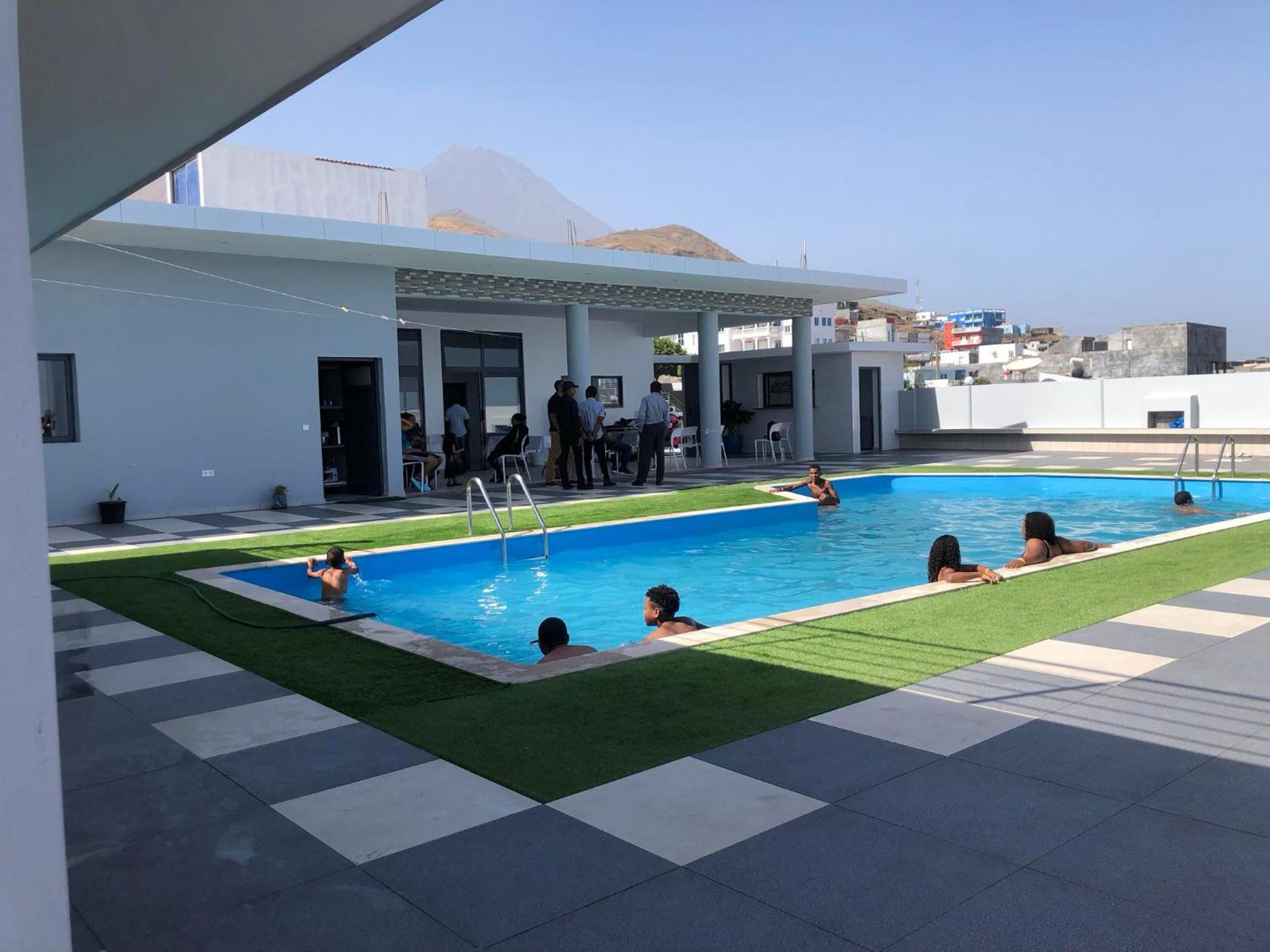 Edificio Cosec Hotel Cova Figueira ภายนอก รูปภาพ